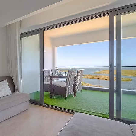 Ken Blacklock * Fuzeta