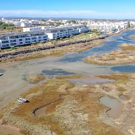 Ken Blacklock Апартаменты *